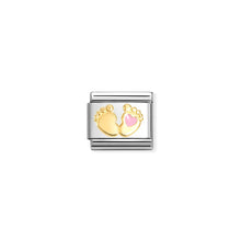 Load image into Gallery viewer, COMPOSABLE CLASSIC LINK 030272/85 BABY FEET WITH PINK HEART IN 18K GOLD AND ENAMEL
