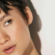 Load image into Gallery viewer, DREAMS BEATS EARRINGS 242603/009 GOLD STAR WITH CZ