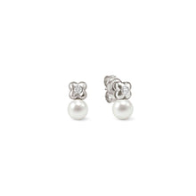 Load image into Gallery viewer, PEARLS LOOP EARRINGS 242903/001 PEARL FOUR LEAF CLOVER STUDS IN SILVER