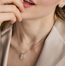 Load image into Gallery viewer, SEIDIVINA NECKLACE 241403/012 GOLD TRIPLE CZ PENDANT