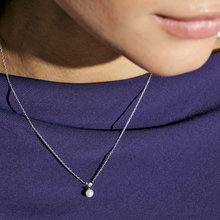 Load image into Gallery viewer, PEARLS LOOP NECKLACE 242902/006 PEARL HEART PENDANT IN GOLD