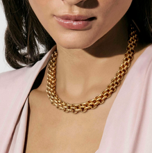 Load image into Gallery viewer, WEAR & STYLE NECKLACE 134508/012 GOLDEN CURVED LINK CHAIN