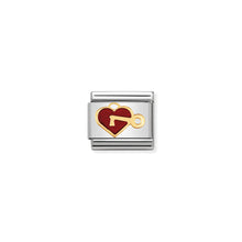 Load image into Gallery viewer, COMPOSABLE CLASSIC LINK 030207/47 HEART WITH KEY IN 18K GOLD & ENAMEL