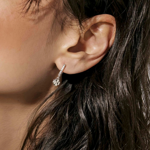 PETIT SPARKLE EARRINGS 242305/003 GOLD FOUR LEAF CLOVER CZ HOOPS