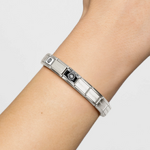Load image into Gallery viewer, COMPOSABLE CLASSIC LINK 330204/44 CAMERA RELIEF IN SILVER &amp; ENAMEL
