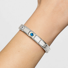 Load image into Gallery viewer, COMPOSABLE CLASSIC LINK 030615/007 BLUE CZ FLOWER IN 18K GOLD

