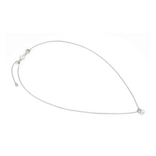 Load image into Gallery viewer, PEARLS LOOP NECKLACE 242902/001 PEARL FOUR-LEAF CLOVER PENDANT IN SILVER
