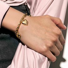 Load image into Gallery viewer, WEAR &amp; STYLE BRACELET 134504/004 S/STEEL HEART PENDANTS
