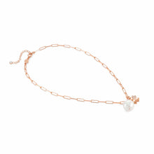 Load image into Gallery viewer, WHITE DREAM WHITE BAROQUE PEARL &amp; ROSE GOLD CHAIN NECKLACE 148703/006 WITH CZ FOUR LEAF CLOVER

