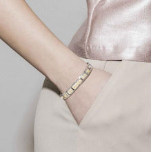 Load image into Gallery viewer, COMPOSABLE CLASSIC LINK 030308/18 WHITE MUSICAL NOTE IN 18K GOLD AND CZ
